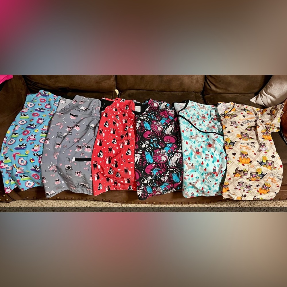 6 Colorful Animal Print Scrub Tops woman’s size large